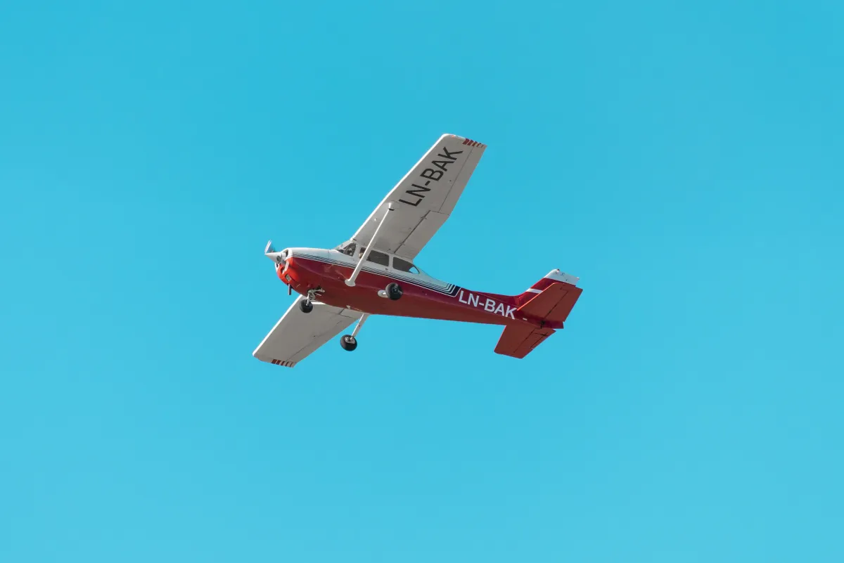 4K 7449